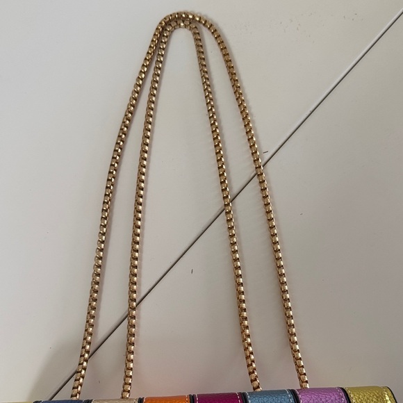 Vibrant Color Contrast Striped Shoulder Bag with Gold Chain, New - Picture 6 of 12